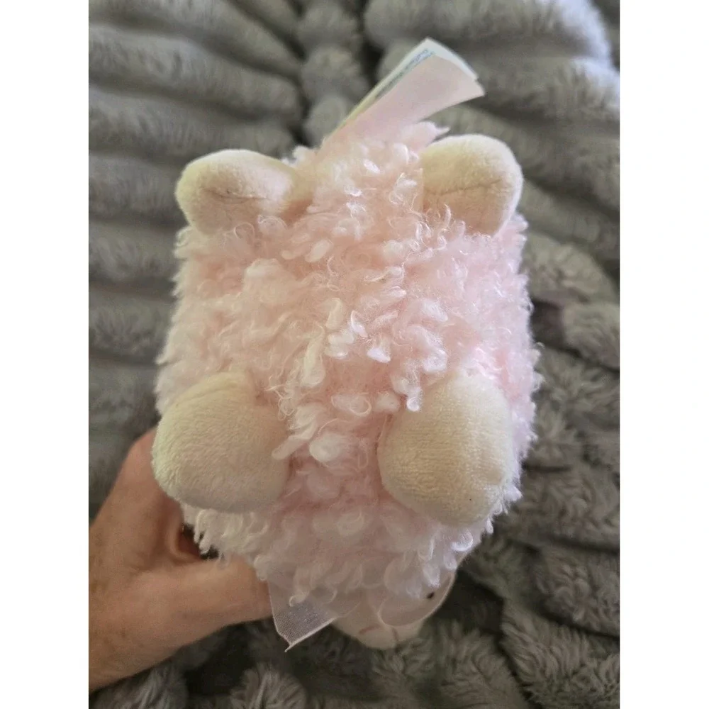 Hugfun Pink Llama 8